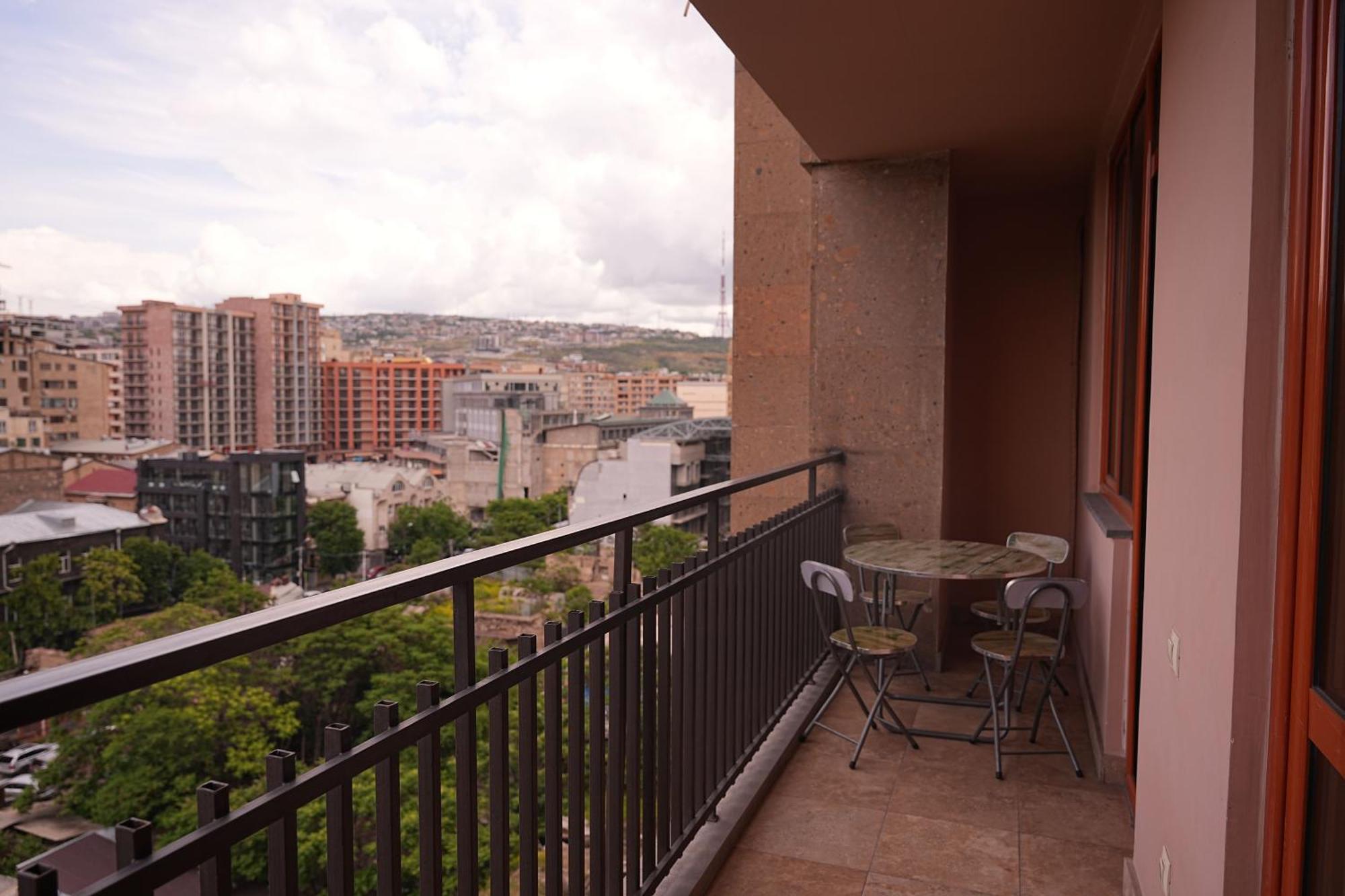 Sweet Home Apart-Hotel Erevan Exterior foto